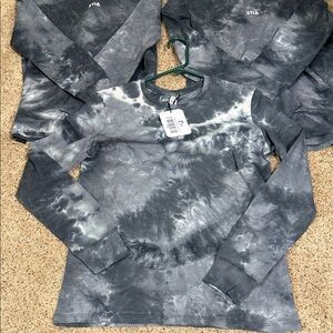 ZYIA Charcoal Hendrix Long Sleeve Tee medium